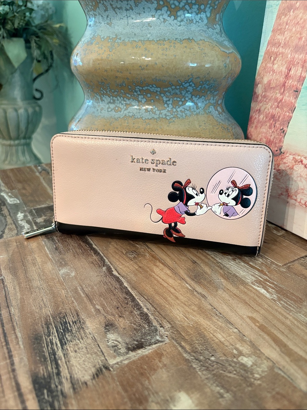 kate spade Pink and Black Minnie Mouse Zip Wallet gorgeous